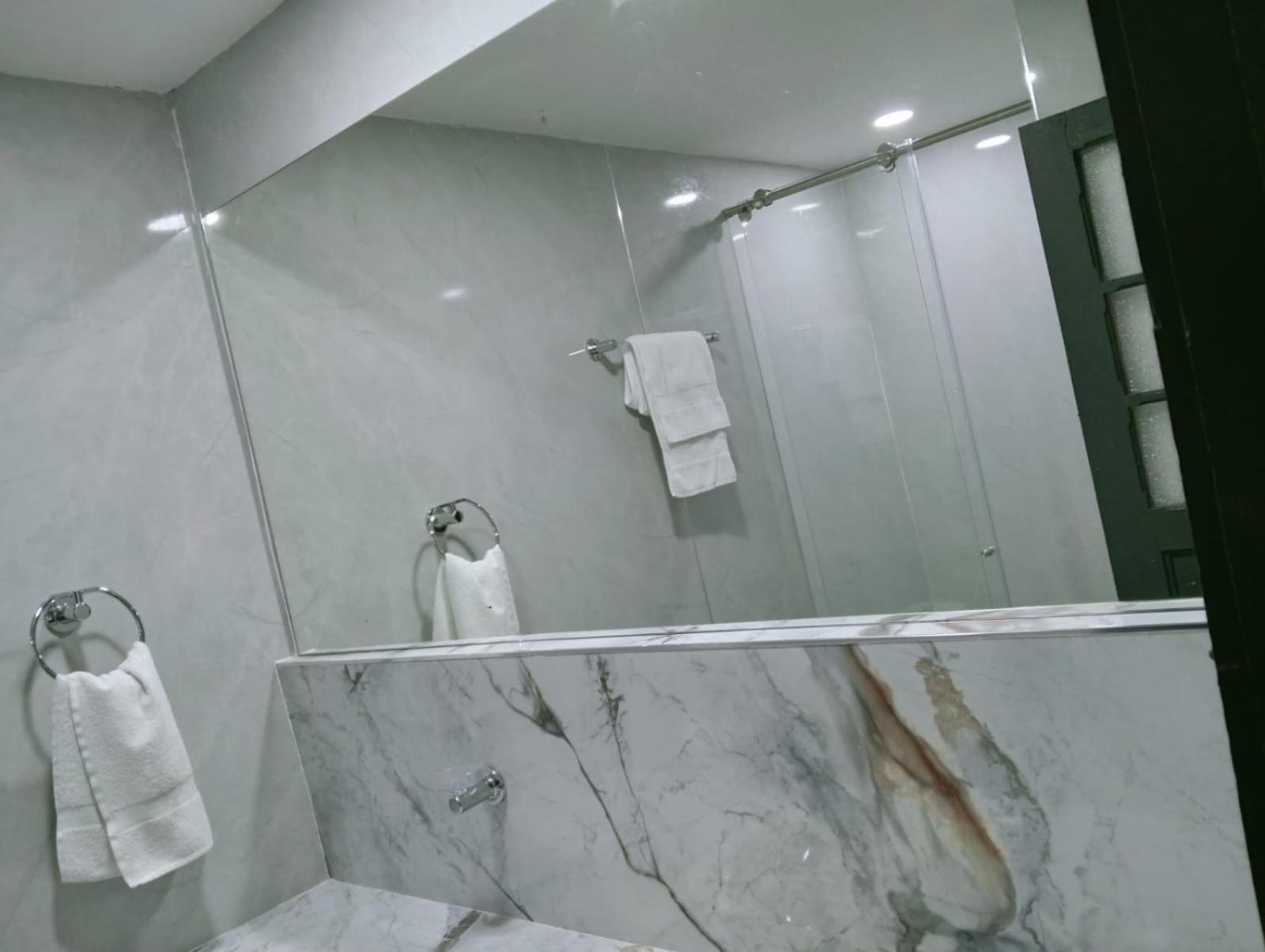 Villa Candelaria Hostel โบโกตา ภายนอก รูปภาพ
